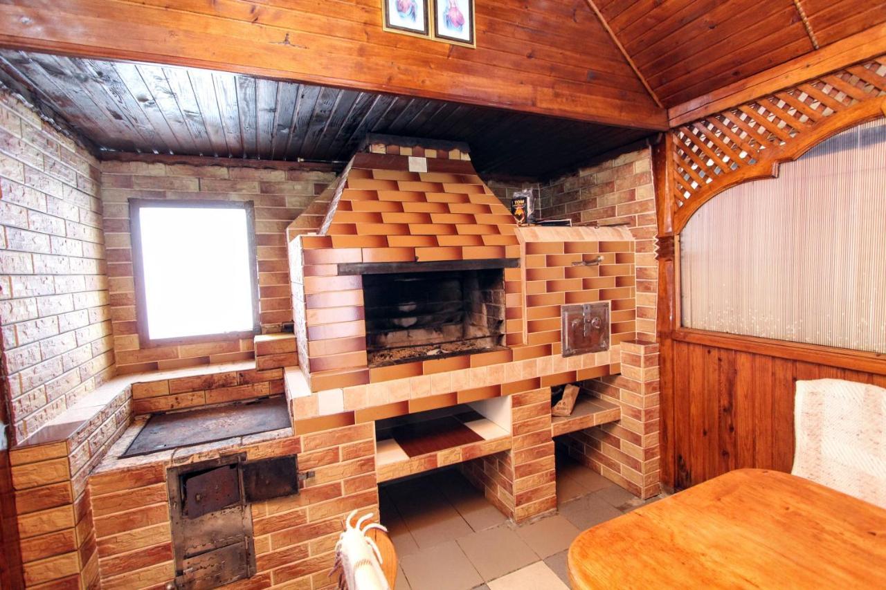 Cottage "Kliverent" Яремче Екстер'єр фото