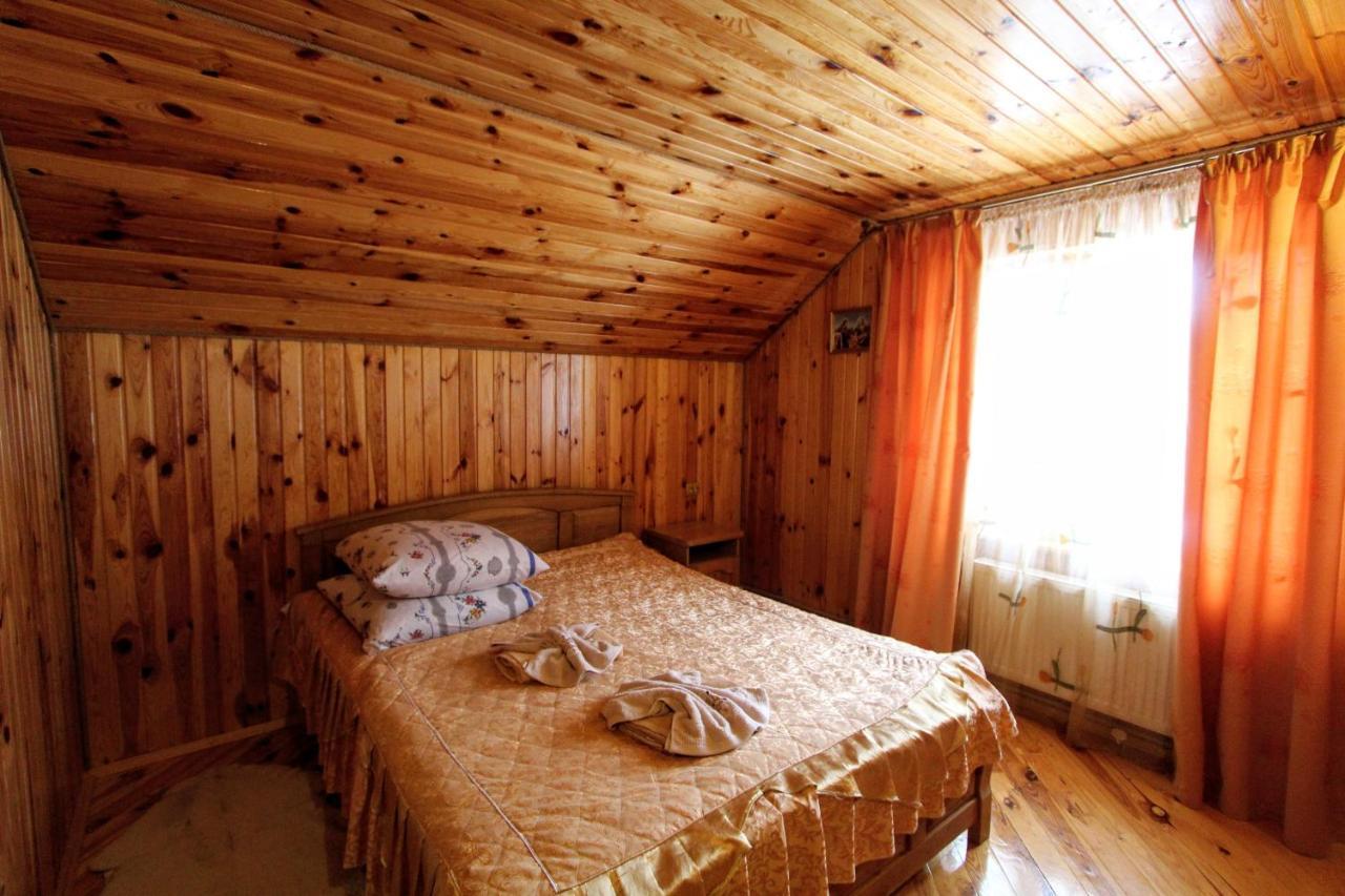 Cottage "Kliverent" Яремче Екстер'єр фото