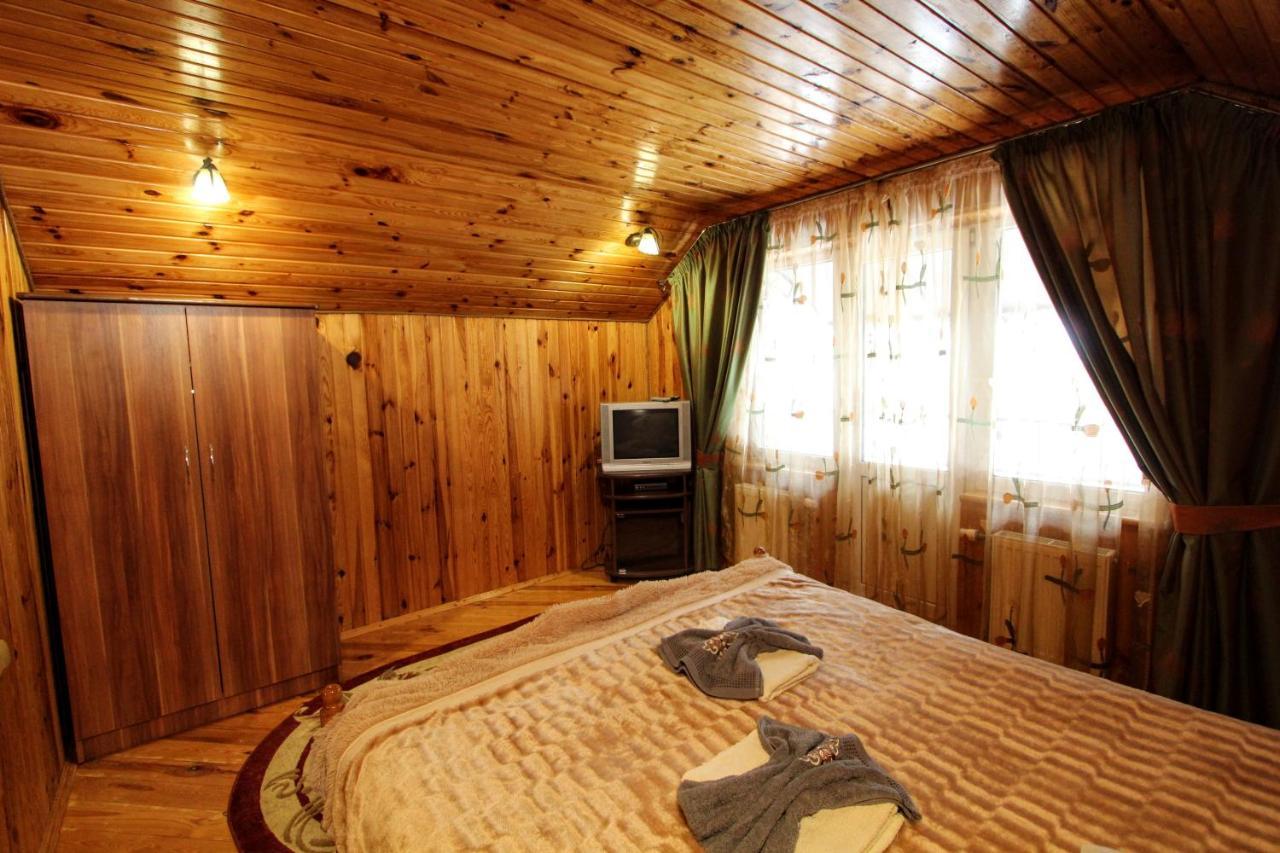 Cottage "Kliverent" Яремче Екстер'єр фото