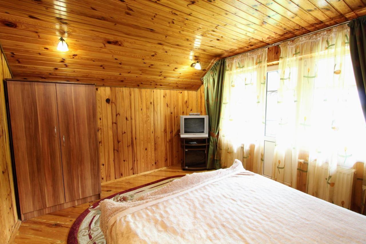 Cottage "Kliverent" Яремче Екстер'єр фото